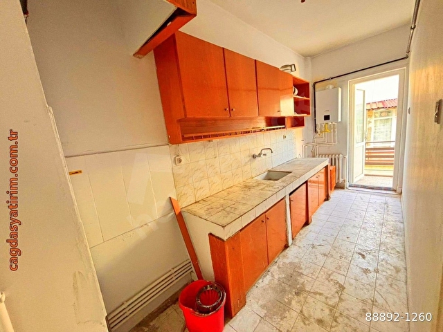 SAKARYA CADDESİ 4 KATTA KOMBİLİ ASANSÖRLÜ 3+1 DAİRE - Görsel 7