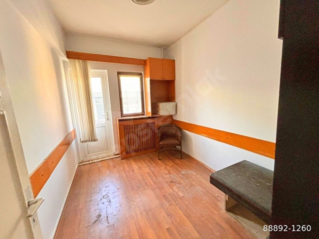 SAKARYA CADDESİ 4 KATTA KOMBİLİ ASANSÖRLÜ 3+1 DAİRE - Görsel 8