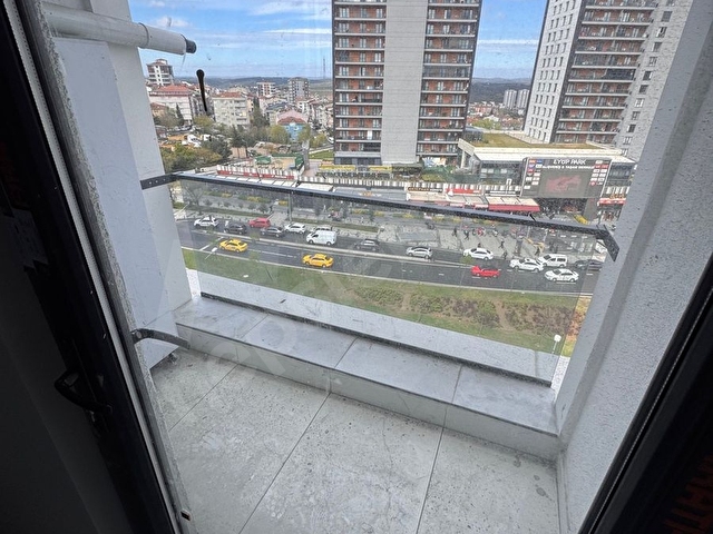YEŞİLPINAR METRO’YA 1 DK SENNA PARK NET 78 M2 ÖN CEPHE KİRALIK DAİRE - Görsel 3