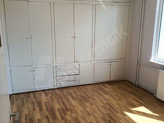 Sümer mahallesi Yunus Emre meydanında kuzucular apt. kiralık 3+1 arakat daire - Görsel 5