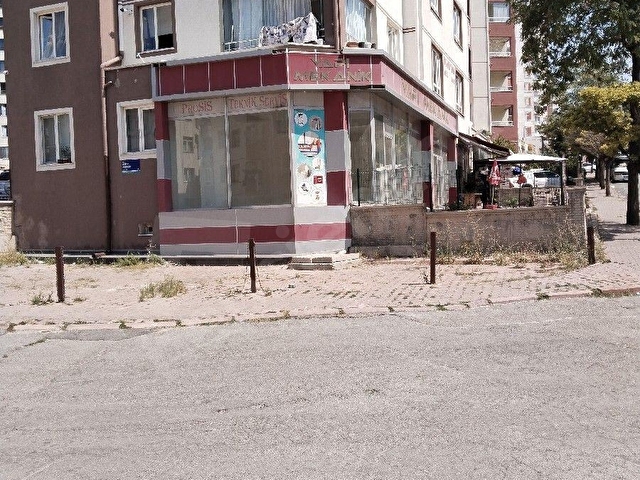 Şirintepe de Her işe uygun Köşe başı dükkan - Görsel 2