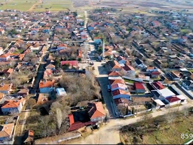 SÜTLÜÇE 2.542 m2 SATILIK KÖYE YAKIN MESAFEDE - Görsel 4