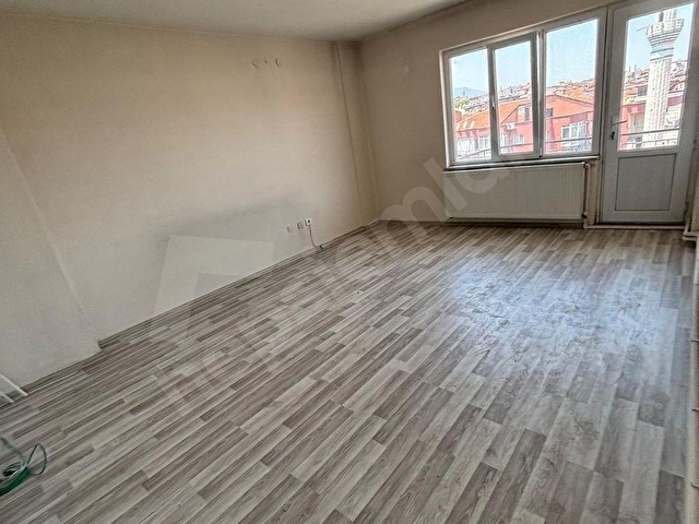 KAAN EMLAKTAN ŞEHİR MERKEZİNDE ARAKAT 3+1 KİRALIK DAİRE - Görsel 12
