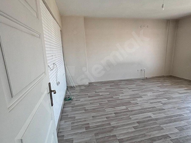 KAAN EMLAKTAN ŞEHİR MERKEZİNDE ARAKAT 3+1 KİRALIK DAİRE - Görsel 11