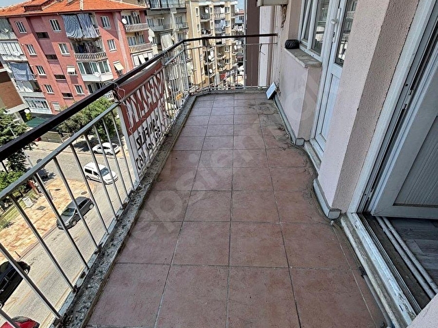 KAAN EMLAKTAN ŞEHİR MERKEZİNDE ARAKAT 3+1 KİRALIK DAİRE - Görsel 13