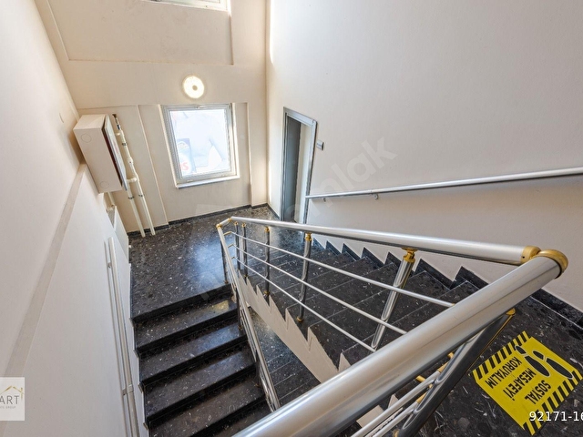 Şirinevler Meydanda 358 m2 Kiralık Büyük Teraslı Ofis Katı - Görsel 29