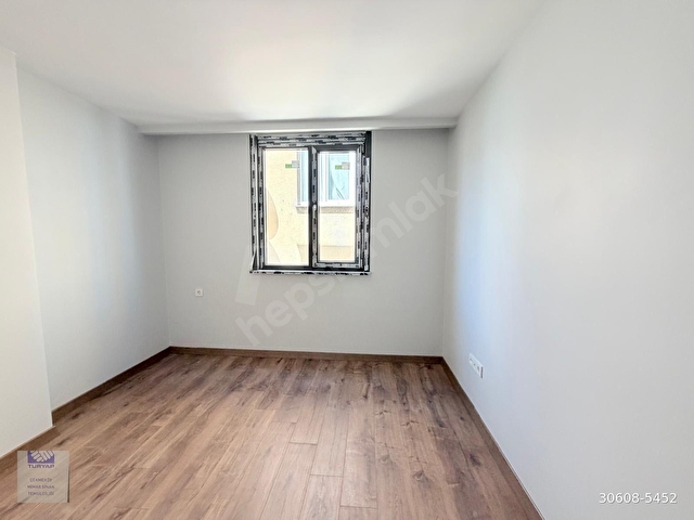 İÇERENKÖYDE FIRSAT DAİRE! MERKEZİ LOKASYONDA 2+1 SATILIK ARAKAT - Görsel 5