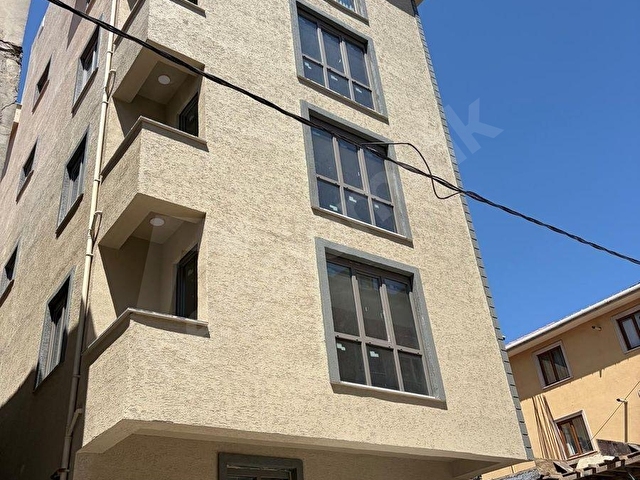 İÇERENKÖYDE FIRSAT DAİRE! MERKEZİ LOKASYONDA 2+1 SATILIK ARAKAT - Görsel 23
