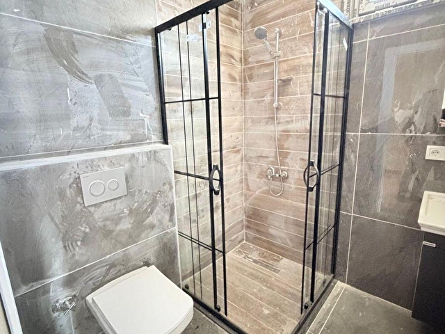 İÇERENKÖYDE FIRSAT DAİRE! MERKEZİ LOKASYONDA 2+1 SATILIK ARAKAT - Görsel 17