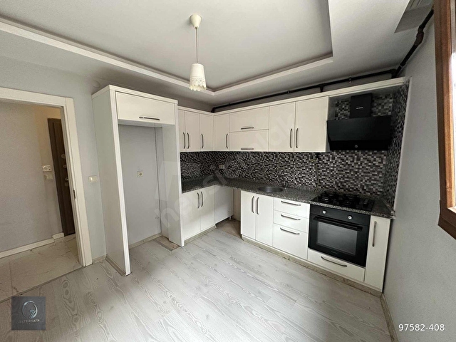 Çarşı merkezinde Kapalı Mutfaklı Doğalgazlı 3+1 Daire - Görsel 12