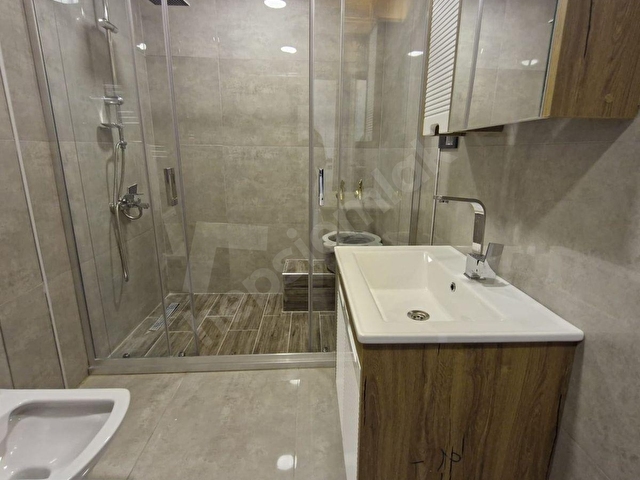 SOYLU GAYRİMENKULDEN DİKMEN CADDESİ ÜZERİNDE 140M2 3+1 1. KAT FULL YAPILI LÜKS SATILIK DAİRE - Görsel 20