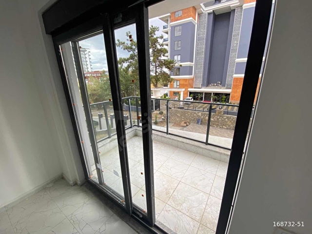 AVSALLARDA DENİZE 2 KM MESAFEDE 1+1 DAİRE - Görsel 6