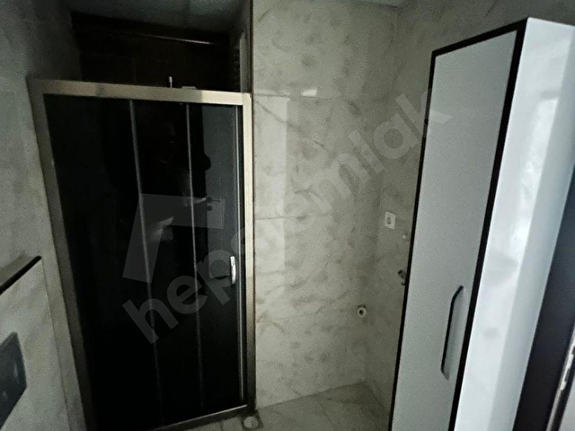 SARUHANLI EN MERKEZİ YERİNDE HARİKA KONUMDA 3+1 DAİRE - Görsel 9