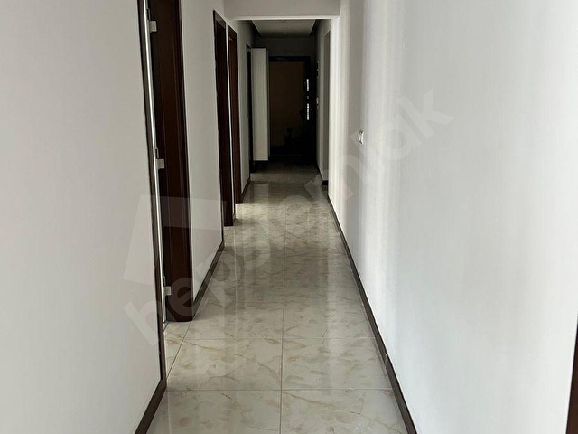 SARUHANLI EN MERKEZİ YERİNDE HARİKA KONUMDA 3+1 DAİRE - Görsel 16