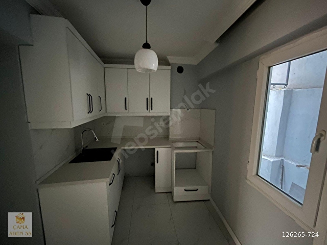 Mithatpaşa Caddesi Üzerinde 3+1 Asansörlü Ön Cephe Kiralık Daire - Görsel 9
