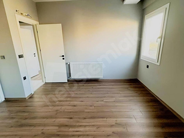 AYDINLAR 4+1 KİRALIK LÜKS DAİRE BALKON & KAPALI MUTFak - Görsel 9