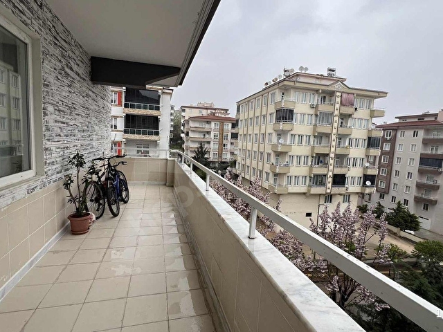 ÖZ YAŞAMALIDAN GÜNEYKENTTE GENİŞ OTURUM 3+1 SATILIK DAİRE - Görsel 28