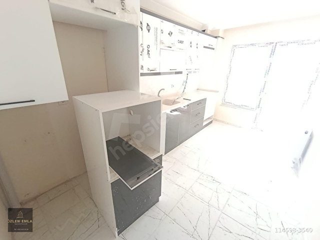 ÖZLEM DEN KURTULUŞ CADDESİNE CEPHE 3+1 ÖN CEPHE KİRALIK DAİRE - Görsel 5