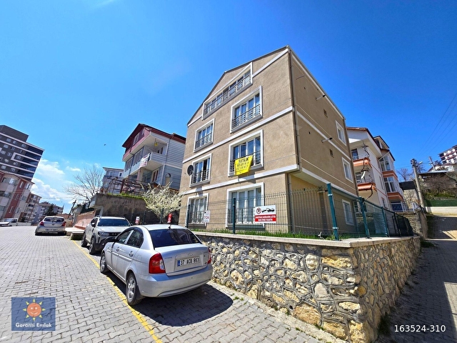 GARANTİ EMLAKTAN, CANDAROĞULLARINDA, EŞYALI, KİRACILI 1+1 DAİRE - Görsel 3