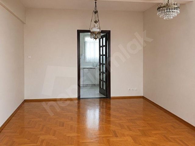 TEŞVİKİYE, HOSTES RONA ALTINAY SOKAKTA 125 m² ARA DAİRE - Görsel 6