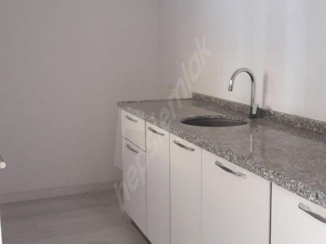 ATATÜRK CADDESINE 1. PARALEL NIDA KÜÇÜKYALI 65M² DÜKKAN - Görsel 6