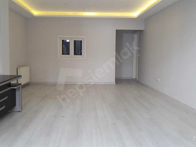 ATATÜRK CADDESINE 1. PARALEL NIDA KÜÇÜKYALI 65M² DÜKKAN - Görsel 3