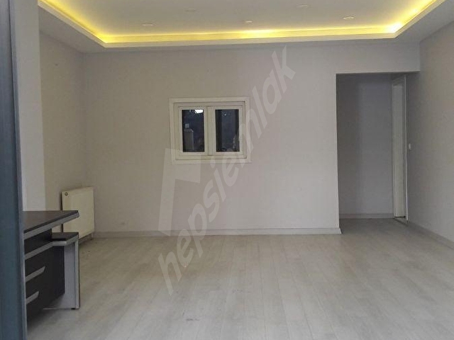 ATATÜRK CADDESINE 1. PARALEL NIDA KÜÇÜKYALI 65M² DÜKKAN - Görsel 2