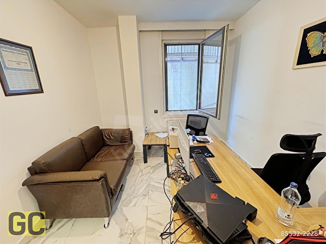 ŞİŞLİDE ÖZEL KONUM 3+1 145m2 GENİŞ TERASLI OTOPARKLI DAİRE - Görsel 20