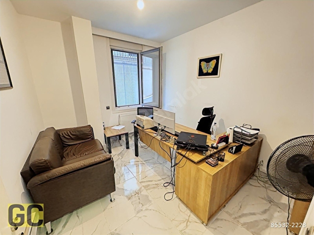 ŞİŞLİDE ÖZEL KONUM 3+1 145m2 GENİŞ TERASLI OTOPARKLI DAİRE - Görsel 19