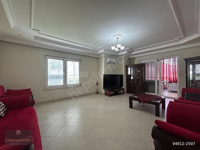 CİKCİLLİDE HAVUZLU SİTE İÇERİSİNDE 2+1 AYRI MUTFAK SATILIK DAİRE - Görsel 4