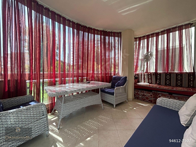 CİKCİLLİDE HAVUZLU SİTE İÇERİSİNDE 2+1 AYRI MUTFAK SATILIK DAİRE - Görsel 5