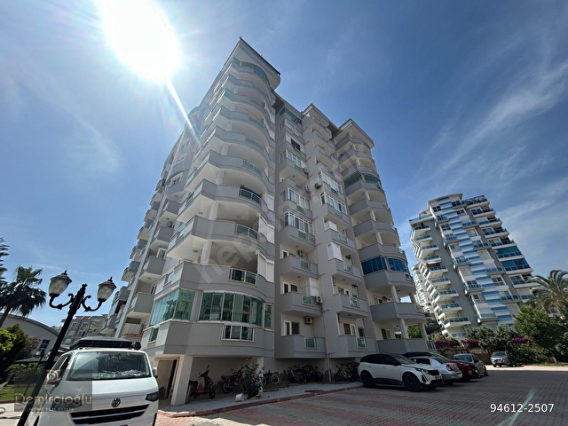 CİKCİLLİDE HAVUZLU SİTE İÇERİSİNDE 2+1 AYRI MUTFAK SATILIK DAİRE