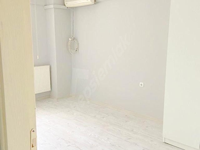 İzmir Karşıyaka Aksoyda SATILIK Bakımlı Daire - Görsel 14