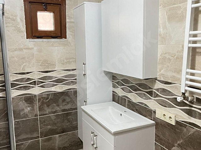 Sancaktepe Sarıgazi Atatürk Mah.Kiralık 2+1 Daire Ayrı Mutfaklı - Görsel 14