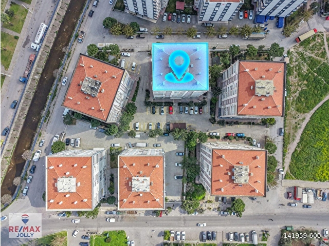 Bayraklı Adalet Mahallesi Hürol Sitesinde Satılık 3+1 Daire - Görsel 3