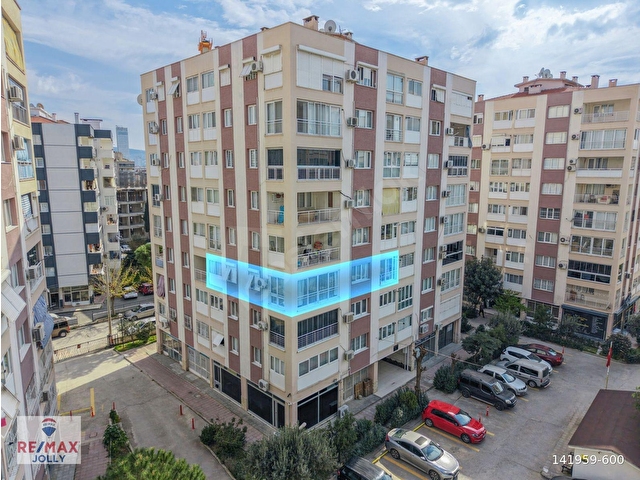 Bayraklı Adalet Mahallesi Hürol Sitesinde Satılık 3+1 Daire