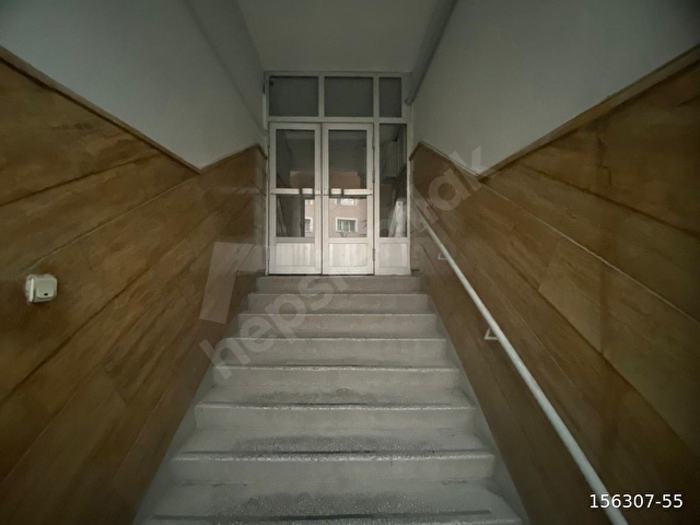 ESAT BEYAZGÜL SOKAKTA 3+1 1.KAT ÖN CEPHE YAPILI KİRALIK DAİRE - Görsel 2