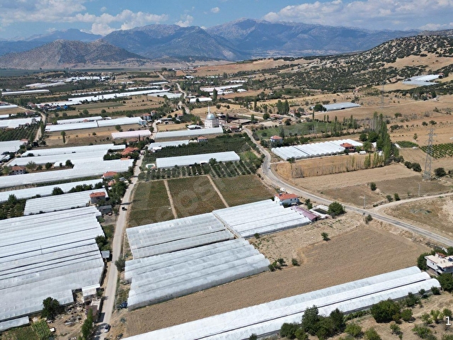 ELMALI KIZILBEL MEVKİNDE 3.000 m² YÜKSEK  BAKIMLI SERA SATILIKTIR. - Görsel 14