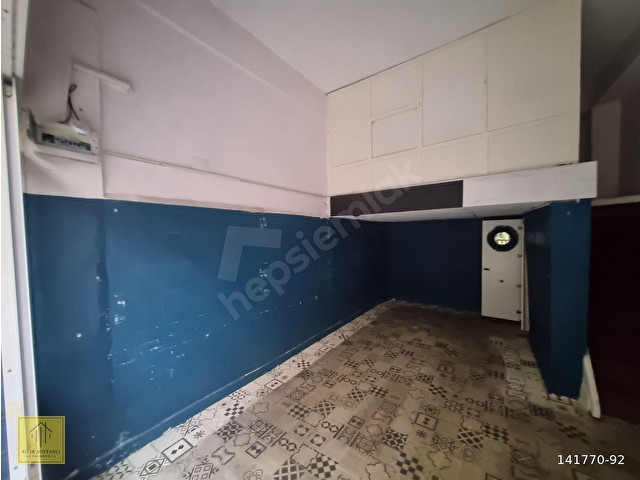 KEMERALTI ÇARŞISINDA WCLİ BATAR KATLI KİRALIK DÜKKAN - Görsel 4