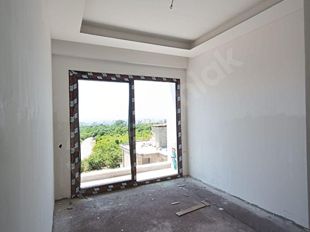 MURAT EMLAKTAN MERSİN MEZİTLİDE 65 METRE KARE 1+1 AMERİKAN MUTFAK SATILIK DAİRE. - Görsel 3