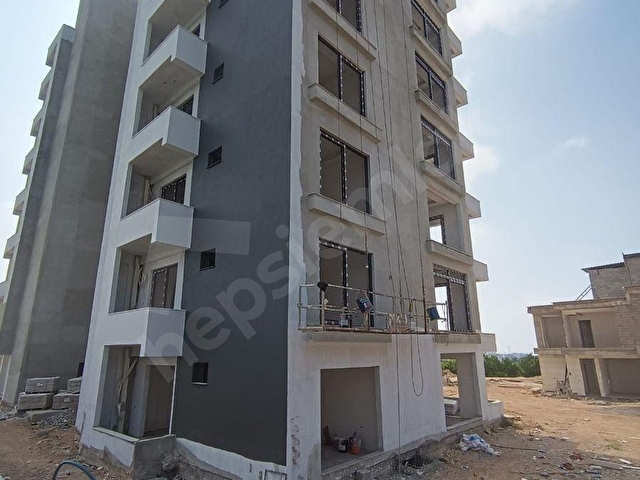 MURAT EMLAKTAN MERSİN MEZİTLİDE 65 METRE KARE 1+1 AMERİKAN MUTFAK SATILIK DAİRE. - Görsel 16