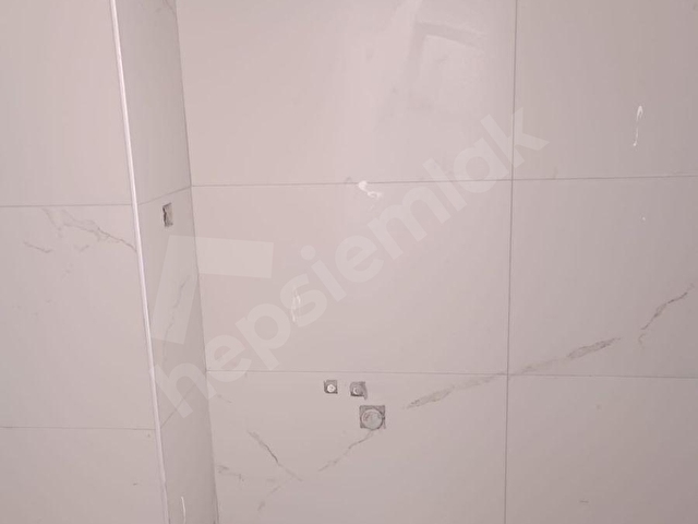 MURAT EMLAKTAN MERSİN MEZİTLİDE 65 METRE KARE 1+1 AMERİKAN MUTFAK SATILIK DAİRE. - Görsel 25