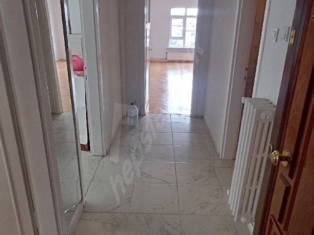 YÜKSELDEN DİKMEN SOKULLU NİMET CADDESİNDE KAT 2 DE PARK MANZARALI 3+1 KOMBİLİ. - Görsel 8