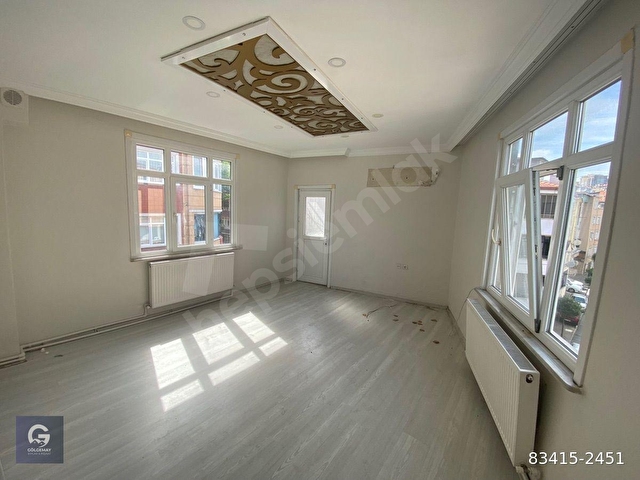 GÖLGEMAY EMLAKTAN  KEMER CADDESİNDE 70M 2+1 DAİRE - Görsel 2