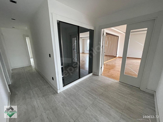 BAHÇEŞEHİR KONAKLARI 1. ETAP ÖNÜ AÇIK 4+1 SATILIK DAİRE - Görsel 29