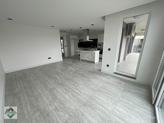 BAHÇEŞEHİR KONAKLARI 1. ETAP ÖNÜ AÇIK 4+1 SATILIK DAİRE - Görsel 22