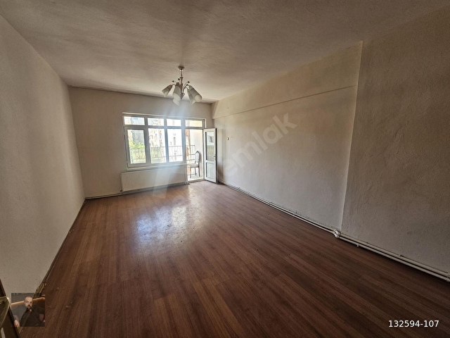 ÇATI EMLAKTAN KİRALIK DAİRE (ŞEHİTİLHANLAR CADDESİNDE) - Görsel 3