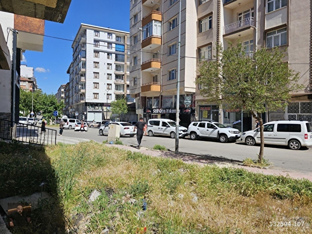 ÇATI EMLAKTAN KİRALIK DAİRE (ŞEHİTİLHANLAR CADDESİNDE) - Görsel 17