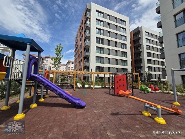 KAPALI OTOPARKLI 7&24 GÜVENLİKLİ LÜKS SİTEDE 3+1 SIFIR ARA KAT DAİRE
