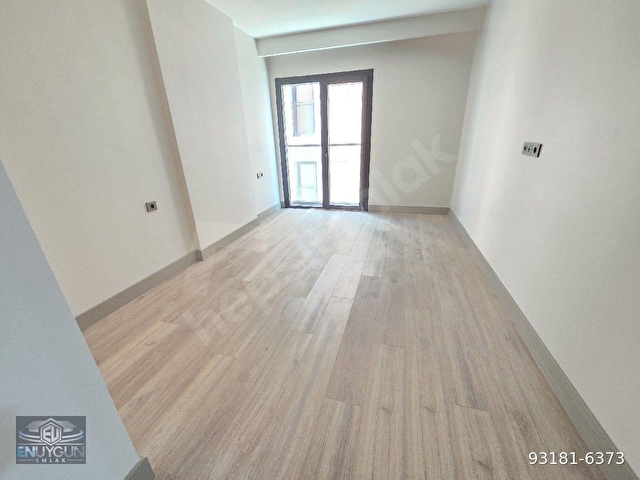 KAPALI OTOPARKLI 7&24 GÜVENLİKLİ LÜKS SİTEDE 3+1 SIFIR ARA KAT DAİRE - Görsel 21